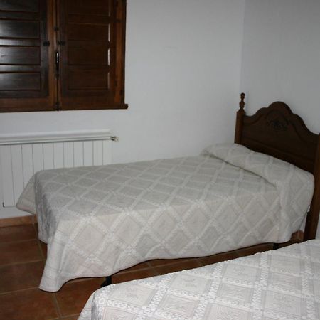 Casas Rurales La Loma Del Carrascal Орнос Номер фото